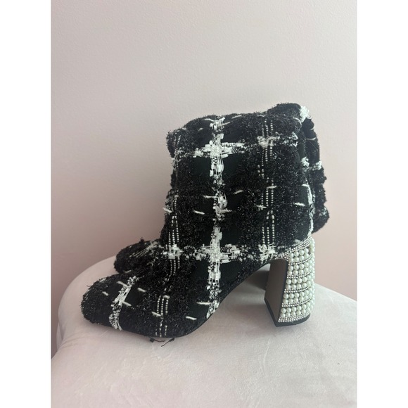 Betsey Johnson Plaid Tweed Over The Knee Boots Pearl Rhinestone Heel Black White - Picture 3 of 10